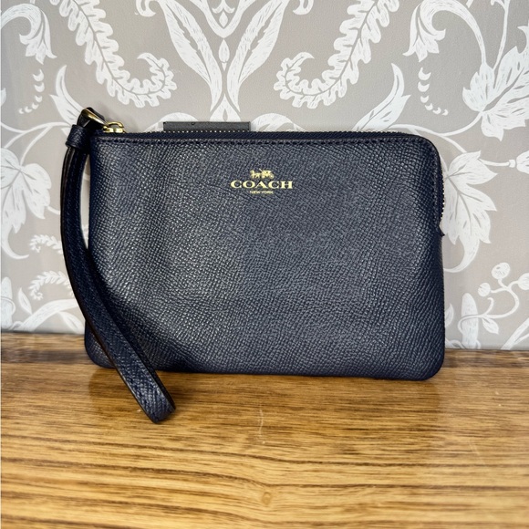 Coach Handbags - Coach Corner Zip Wallet Wristlet Navy Blue Crossgrain Leather EUC